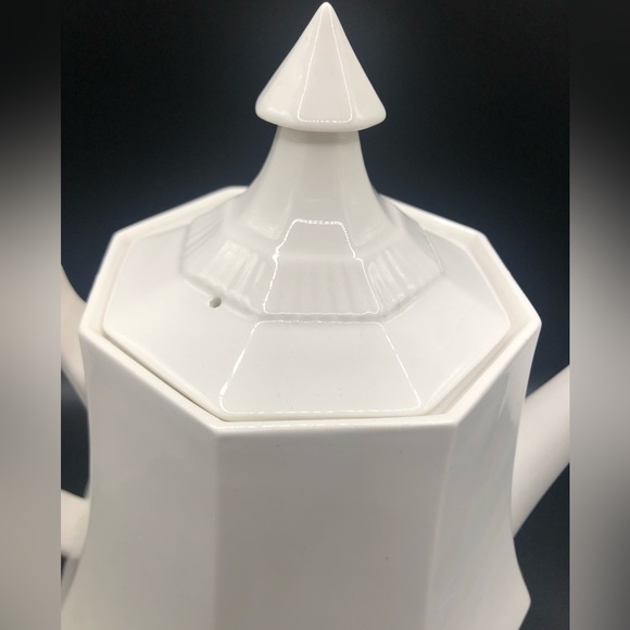 Independence Ironstone Pitcher - Picture 2 of 7